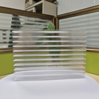 Feuille de Polycarbonate à quatre couches transparente de 8mm décoration murale de toit de gymnastique intérieure/extérieure durable pour hôtels hôpitaux entrepôts bureaux