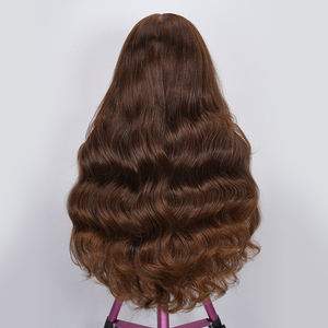 Parrucca Lace Front 13*6 con Onde Morbide, Densità 180, Vendita all'Ingrosso # <span class=keywords><strong>Capelli</strong></span> Pre-Plucked Marrone <span class=keywords><strong>Scuro</strong></span> con Pizzo Trasparente e Attaccatura <span class=keywords><strong>Naturale</strong></span> per un Look Voluminoso - Product Image 4