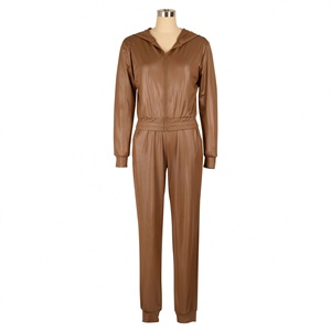Ensemble <span class=keywords><strong>femme</strong></span> Designer <span class=keywords><strong>en</strong></span> similicuir à capuche, pantalon de <span class=keywords><strong>jogging</strong></span> court à capuche, fermeture éclair, vêtements de qualité pour <span class=keywords><strong>femme</strong></span>, hiver - Product Image 5