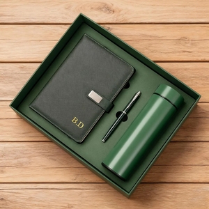 Набор для корпоративных подарков: Кожаный блокнот с возможностью персонализации и термокружка в элегантной упаковке - Product Image 2