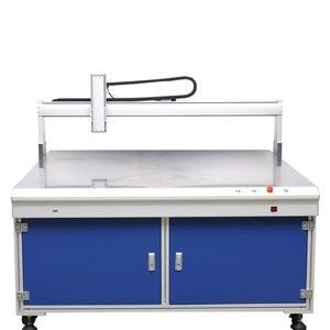 Robot de distribution automatique de colle thermofusible à trois axes, pompe à engrenages 5L, certifié CE, emballage en caisse en bois - Product Image 2