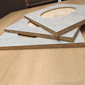 Tablero <span class=keywords><strong>OSB</strong></span> Panel de pared de madera contrachapada 12mm de espesor Cubierta de techo barata con superficie terminada para revestimiento de paredes - Product Image 2