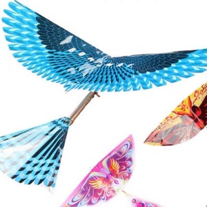 Juguete Educativo de Goma con Forma de Pájaro Volador Grande, Accionado por Banda Elástica, para Jóvenes de 8 a 13 Años, Unisex, para Jugar al Aire Libre - Product Image 1