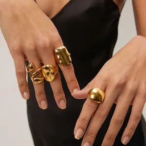 Luxe cincin kubah tidak beraturan, perhiasan cincin chunky tekstur waterdrop baja tahan karat berlapis emas 18k untuk wanita