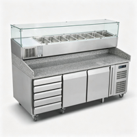Table de préparation réfrigérée pour salades de restaurant, plan de travail en granit, réfrigérateur pour sandwichs et pizzas avec protection anti-éclaboussures en verre