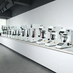 Probador de dureza Vickers de Torreta automática con pantalla táctil de la serie RSE con pantalla grande - Product Image 5