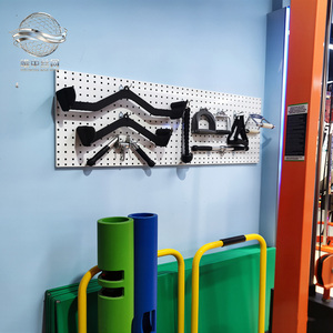 Panel Perforado para Almacenamiento <span class=keywords><strong>de</strong></span> Equipos <span class=keywords><strong>de</strong></span> Gimnasio - Acero Resistente, Diseño Modular, Montaje en Pared para Organización <span class=keywords><strong>de</strong></span> Gimnasios - Product Image 2