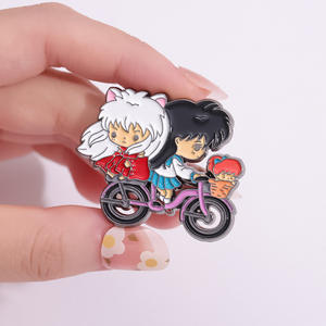 2 Desain Anime Inuyasha Inuyasha & Kagome Higurashi Bros Pin Kartun Karakter Lucu Anime Bros Pin Enamel Alloy untuk Wanita - Product Image 4