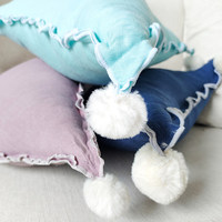 Coussin en lin pour l'exportation européenne et américaine, oreiller triangulaire nordique fait main avec pompons et étoile unie