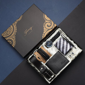 Set Regalo <span class=keywords><strong>di</strong></span> <span class=keywords><strong>San</strong></span> <span class=keywords><strong>Valentino</strong></span> per <span class=keywords><strong>Uomo</strong></span> 7 Pezzi: Portafoglio/Profumo/Orologio al Quarzo/Cintura in Pelle/Gemelli/Penna - Product Image 3
