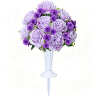 Arrangement floral patriotique avec vase à piquet drapeau américain, décoration extérieure durable pour cimetière, hommage funéraire