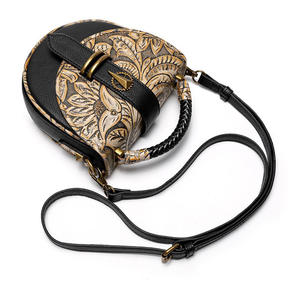 Nuevo bolso bandolera de cuero genuino para mujer, estilo retro con relieve, bolso de mano para teléfono móvil. - Product Image 2