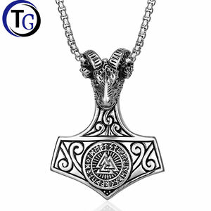 Collane con Ciondolo Punk Nordico Martello di Thor di Odino, Gioielli Impermeabili in Acciaio Inossidabile per Uomo, Vendita all'Ingrosso - Product Image 1