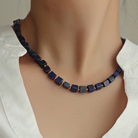 Kalung Rantai Manik-manik Batu Lapis Lazuli Alami Buatan Tangan dengan Aksen Berlapis Emas untuk Perhiasan Uniseks Elegan Gaya Romantis.