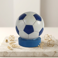 Nouveau style créatif en résine, ornement de table de football, tirelire pour enfants, cadeau - Design unique en forme de ballon, trophée de football, souvenirs