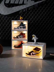<span class=keywords><strong>Scatola</strong></span> di <span class=keywords><strong>scarpe</strong></span> personalizzata trasparente all'ingrosso con <span class=keywords><strong>scatola</strong></span> di immagazzinaggio di <span class=keywords><strong>scarpe</strong></span> a Led con Logo personalizzato con <span class=keywords><strong>scatola</strong></span> di <span class=keywords><strong>scarpe</strong></span> in acrilico leggero - Product Image 5
