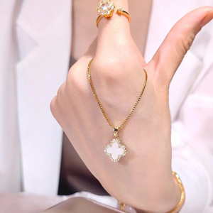 Double Sided Four Leaf Clover Necklace Zinc Alloy Bezel Setting Flower Shape Gift For Women Clavicle Chain Fashion Jewelry - Product Image 4