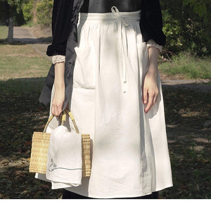 Mezzo grembiule in stile bohémien, alla moda e alla moda e avvolgente grembiule in vita da donna, abbigliamento da lavoro in cotone e lino per studi d'arte - Product Image 4