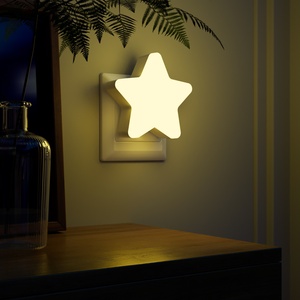 Lampe de nuit LED en gros avec capteur crépusculaire, lumière chaude 2700K, prise UE/UK, lampe décorative d'intérieur - Product Image 6