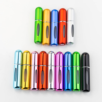 Flacon pulvérisateur de parfum rechargeable OEM 5 ml en verre carré, format voyage miniature, portable, avec pompe rotative, écran