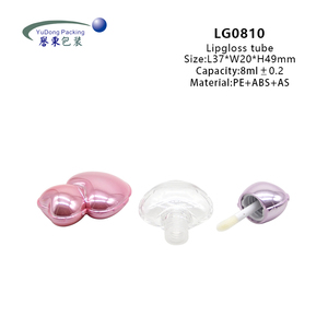 Bán Buôn Biểu Tượng Tùy Chỉnh Lip Gloss Ống Hình Trái Tim 8Ml Nhựa Lip Balm Container Với Tùy Chỉnh Nhãn Vít Cap Mỹ Phẩm - Product Image 3