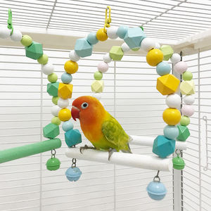 Di alta qualità pappagallo gioco da masticare giocattoli in legno uccello altalena per pappagallo gabbia appesa pappagallo si erge perline colorate campana di formazione giocattolo - Product Image 4