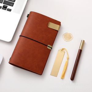 Juego de Regalo de 4 Piezas de Cuaderno de Cuero y Latón con Bolígrafo, Marcador y Medallón, Regalo Corporativo Ejecutivo con Logotipo Personalizado para Aniversario, Venta al Por Mayor - Product Image 5