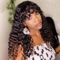 Perruque brésilienne Water Wave en cheveux vierges avec frange, perruque bouclée Water Wave pour femmes, perruque en cheveux humains naturels entièrement fabriquée à la machine