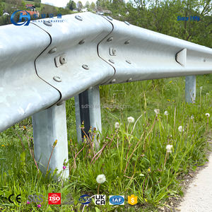 Snelweggolfvormige Gegalvaniseerde Vangrail Antibotsingsbalkstaal Voor Landelijke Wegen Veiligheid Vangrail Brug Stalen Plaat - Product Image 5
