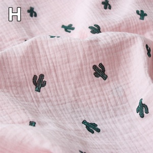Tissu en <span class=keywords><strong>mousseline</strong></span> de coton à double couche froissé imprimé et lavé au sable <span class=keywords><strong>pour</strong></span> <span class=keywords><strong>les</strong></span> vêtements de bébé, <span class=keywords><strong>les</strong></span> couvertures, <span class=keywords><strong>les</strong></span> rideaux, <span class=keywords><strong>les</strong></span> auvents, OEKO-TEX - Product Image 3