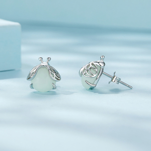 Boucles d'oreilles clous mignonnes en forme d'insecte, plaqué argent, sertissage clos en quartz, bijoux de mode pour femme, cadeau - Product Image 4