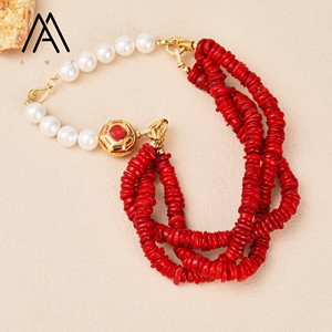 Venta caliente <span class=keywords><strong>Bohomia</strong></span> Style18K Broche de diamante americano chapado en oro Espaciador de coral rojo con cuentas con collar de perlas de concha blanca - Product Image 3