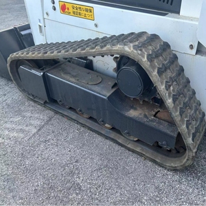 Chargeuse compacte sur chenilles T300 d'occasion avec moteur Kubota pour la construction - Product Image 6