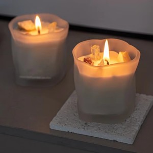 Vela Aromática de Cristal Mate Irregular Estilo Ins, Vela de Lujo con Caja de Regalo para Damas de Honor, Bodas, Cumpleaños - Product Image 3