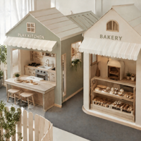 Taman Bermain Dalam Ruangan Sage-cream Morandi Walk-in Playhouse Lebih Tinggi Dari Seorang Manusia, Tampilan Jalanan Dongeng, Kualitas Museum