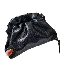 Offrant une sélection raffinée de sacs à main de luxe pour femmes, allant des grandes marques de créateurs aux savoir-faire de niveau professionnel