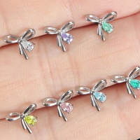 Piercing corporel en titane ASTM F136 G23, motif goutte d'eau avec oxyde de zirconium incrusté, à filetage interne, pour cartilage, oreille ou lèvre
