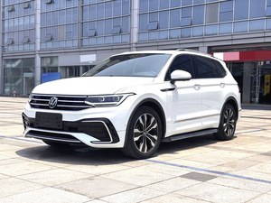 Volkswagen <span class=keywords><strong>Tiguan</strong></span> L R-Line 2.0TSI 330TSI 2WD R-Line Comfort Edition Automatique <span class=keywords><strong>2022</strong></span> - Product Image 1