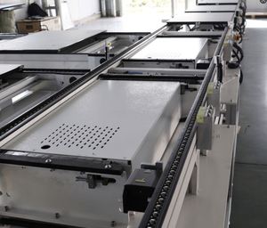 OEM Industrial Assembly Line Conveyor Adjustable Speed (Up 20m/min) Rubber Belt Multi-Voltage (110V-415V) Customizable - Product Image 4
