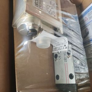 วาล์วควบคุมอัตราส่วนดิจิตอล Atos รุ่น DLHZO-TEB-SN-NP-040-L11 315 บาร์ 40 ลิตร/นาที ผลิตในอิตาลี - Product Image 1