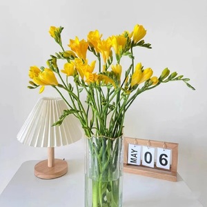 Yunnan Home Flowers 'Festive Christmas Basket Bouquet de cheveux raides pour le nouvel an Thanksgiving en gros pour la Saint-Valentin - Product Image 2