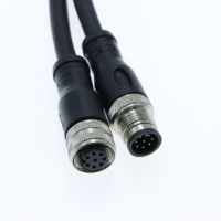 Connecteur M12 blindé et étanche avec câble moulé noir et broches personnalisées pour système de contrôle industriel