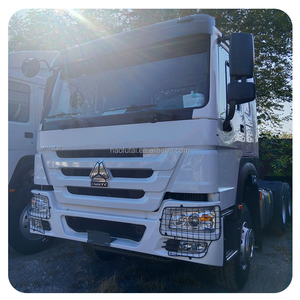 מכירת חיסול! משאית סינוטרוק הו 6x4 עמידה לאפריקה עם תיבת הילוכים ידנית לשירותי הובלה באפריקה - Product Image 3