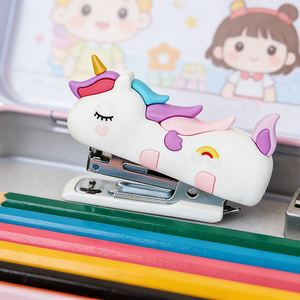 Ikeyword - <span class=keywords><strong>Grapadora</strong></span> de Plástico Portátil con Forma de Unicornio, <span class=keywords><strong>Pequeña</strong></span> y Colorida, para Oficina - Product Image 3