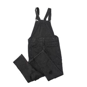 Overoles de Mezclilla Anchos Lavados en Azul Claro, Modernos y Casuales, Primavera-Verano 2023 - Product Image 5