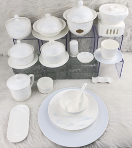Juego de vajilla de porcelana fina china azul claro con diseño de montaña, 45% de contenido de hueso, base mate en relieve, de lujo para hotel y banquetes, cerámica personalizada. - Product Image 1