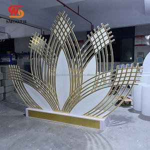 ฉากหลังงานแต่งงานพีวีซีอะคริลิครูปดอกบัวพิเศษใช้สำหรับตกแต่งฉากหลังเวที - Product Image 1