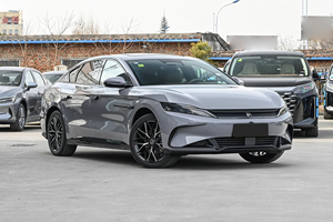 ACURA Sedan Otomatis Jok Kulit Lampu LED Jarak Tempuh 701km 4 Kursi Setir Kiri Bensin/Petrol Emisi Euro II Mesin 4L - Product Image 4