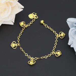 Joyería de Moda JXX para Mujer, Nuevo Estilo, Brazalete de Latón Chapado en Oro de 24K con Colgante en Forma de Corazón, Estilo Moderno - Product Image 5