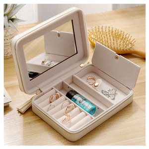 Portable Mirrored Storage Leather Jewelry Box Bring Out Jewelry Storage Box Travel Jewelry Box Organizer Storage Case